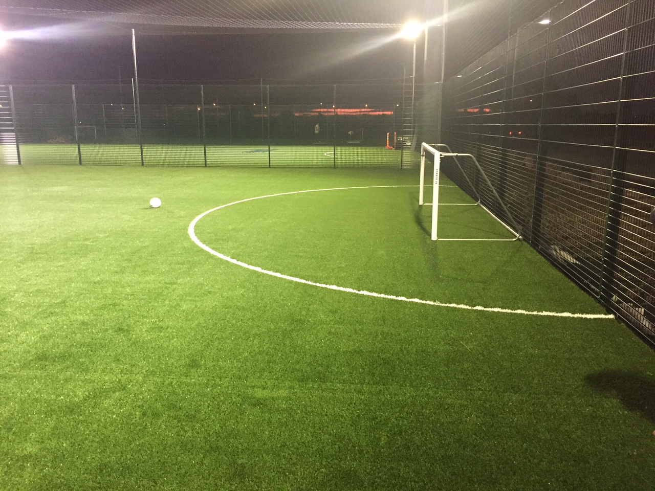 400-W-Flutlicht, das auf dem australischen Fu&szlig;ballplatz verwendet wird03